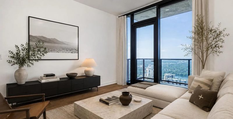 Vesper - Unit 3907 - Virtually Staged